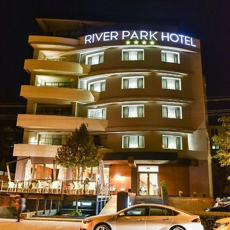 Hotel River Park Cluj-Napoca Exterior foto