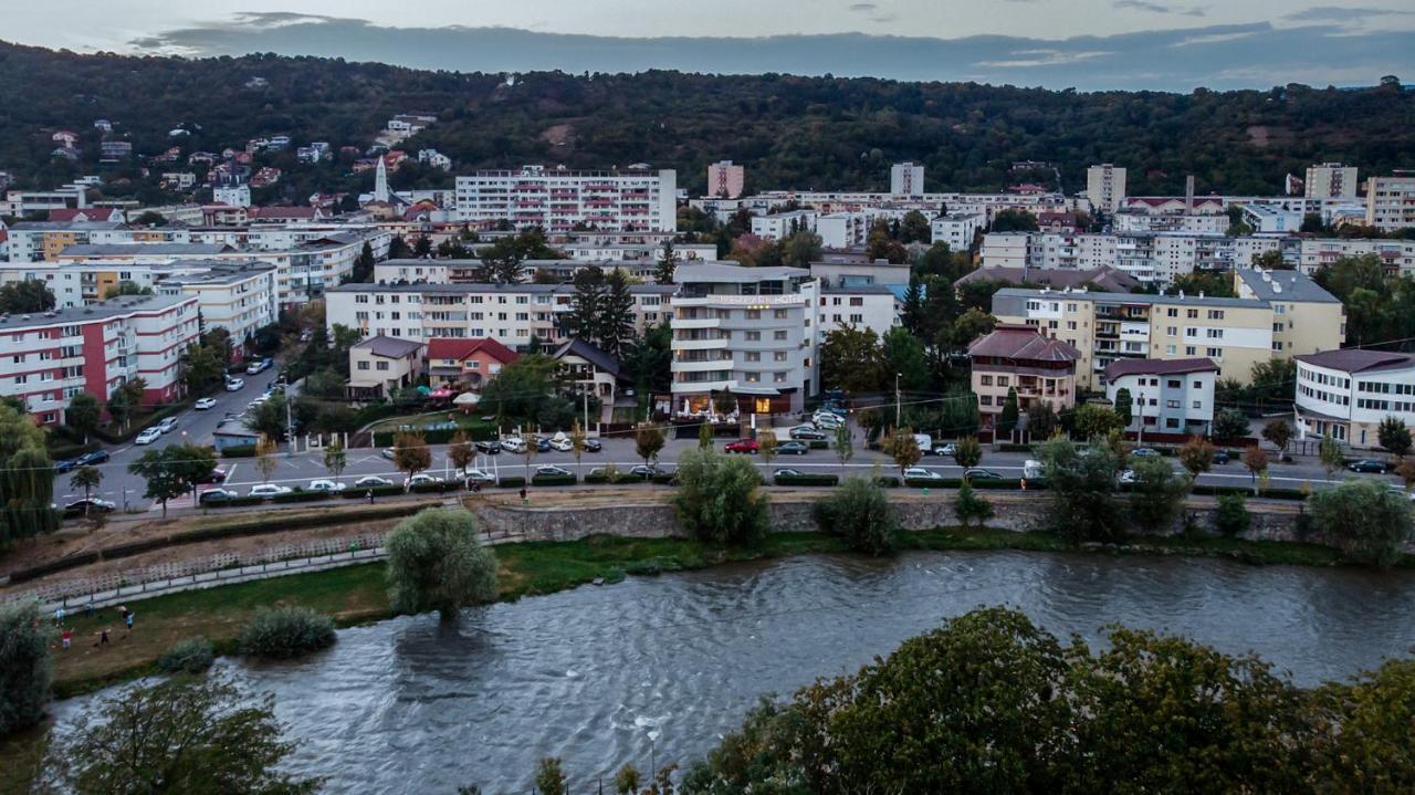 Hotel River Park Cluj-Napoca Exterior foto